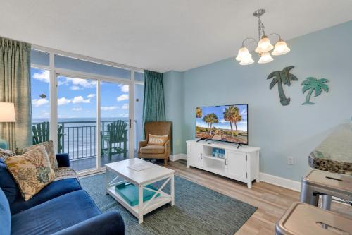 Ocean Front 2BR Elegant Condo in Atlantica Resort