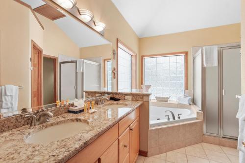 Legend Lake 1512 by Great Western Lodging in Silverthorne, USA