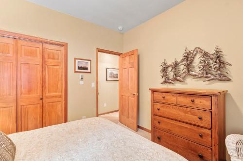 Legend Lake 1512 by Great Western Lodging in Silverthorne, USA