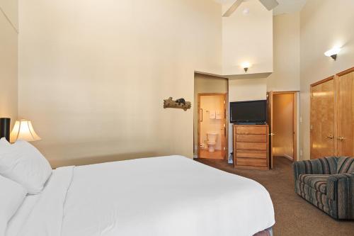 Powderhorn A405 by Great Western Lodging in Breckenridge, USA