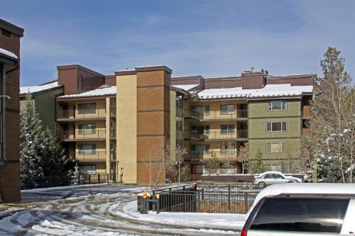 Powderhorn A405 by Great Western Lodging in Breckenridge, USA