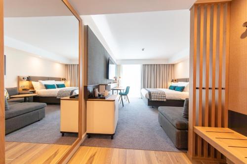 556053644 Holiday Inn Blackpool by IHG