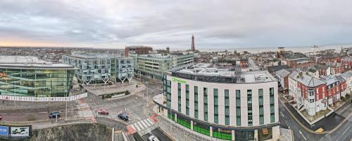 556053842 Holiday Inn Blackpool by IHG