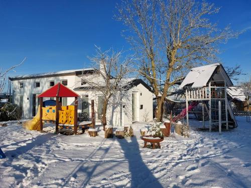 Chalet im Spiel- und Obstgarten