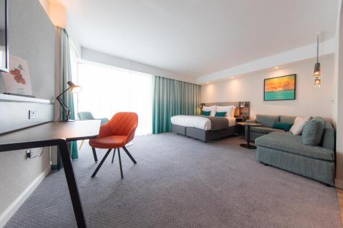 556056512 Holiday Inn Blackpool by IHG