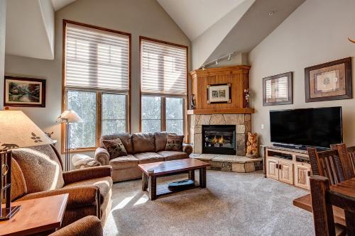 Riverbend Lodge 201 by Great Western Lodging in Breckenridge, USA