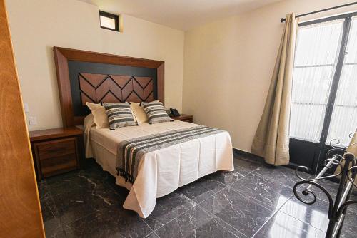 556057210 Hotel Danini