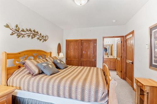 Riverbend Lodge 217 by Great Western Lodging in Breckenridge, USA