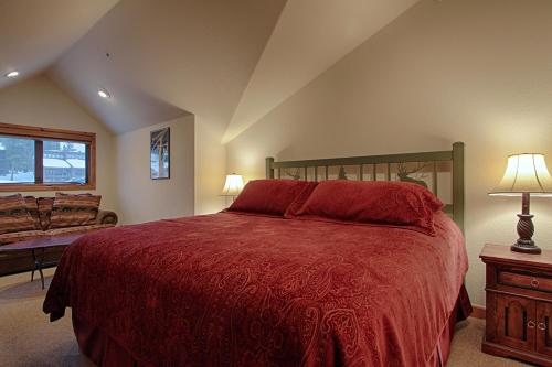 Riverbend Lodge 217 by Great Western Lodging in Breckenridge, USA