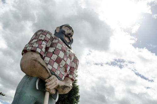 Bright & Cozy Modern Studio, Fast WiFi, Quiet, Walkable to University of Portland