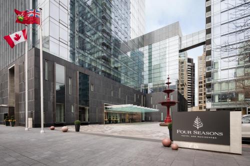 Four Seasons Hotel Toronto at Yorkville - Toronto