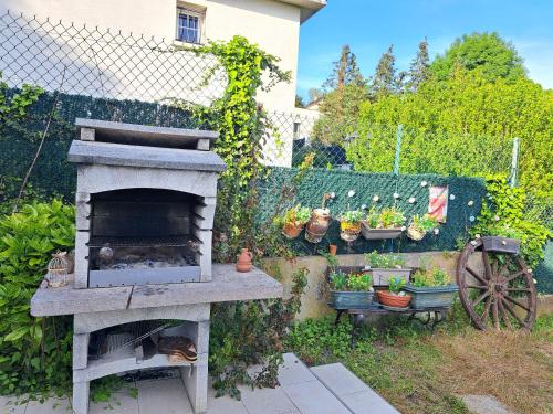 L'écureuil parisien Maison de charme avec jardin proche Paris (L'ecureuil parisien Maison de charme avec jardin proche Paris) in Cormeilles-en-Parisis