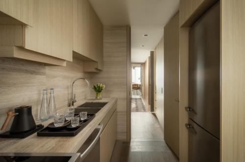 ห้องครัว, โรงแรมโฟร์ ซีซั่น โตรอนโต แอท ยอร์กวิลล์ (Four Seasons Hotel Toronto at Yorkville) near คาซา โลมา