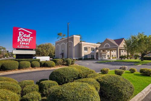 Red Roof Inn & Suites Albany, GA in Albany, USA