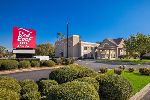 Red Roof Inn & Suites Albany, GA