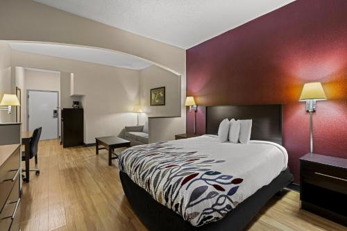 เรด รูฟ อินน์ แอนด์ สวีท แอลบานี, จอร์เจีย (Red Roof Inn & Suites Albany, GA) in อัลบานี (GA)