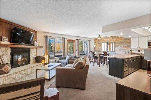 Salt Lick 4826 by Great Western Lodging in Silverthorne, USA
