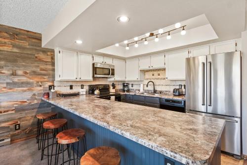 Salt Lick 4826 by Great Western Lodging in Silverthorne, USA