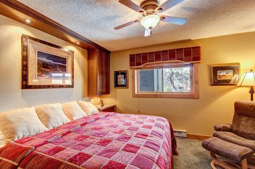 Sawmill Creek Condo 302 by Great Western Lodging in Breckenridge, USA