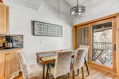 Sawmill Creek Condo 314 by Great Western Lodging in Breckenridge, USA