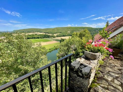 MAS De TRESVAL gîte à louer Montbrun