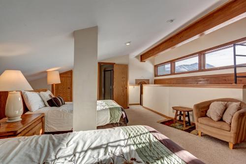 Sawmill Creek Condo 405 by Great Western Lodging in โฟร์โอคล็อก