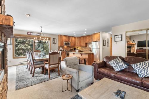 Tannenbaum II 24 by Great Western Lodging in Breckenridge, USA