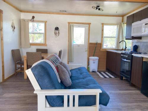 Queen Suite image 3