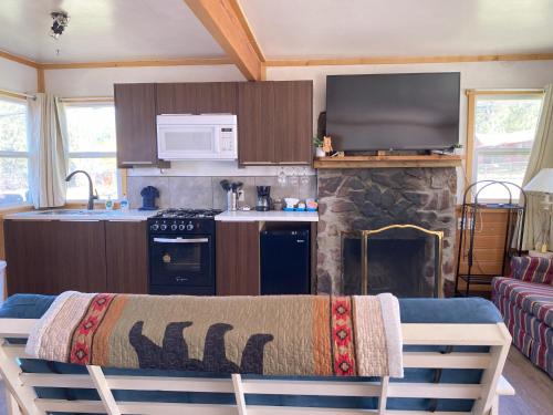 Queen Suite image 4