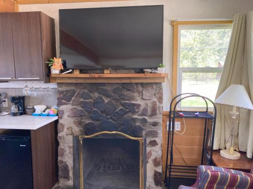 Queen Suite image 8