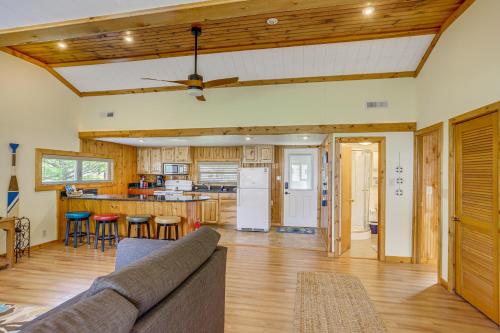 Waterfront Port Clinton Cottage with Fire Pit! Waterfront Port Clinton Cottage with Fire Pit!