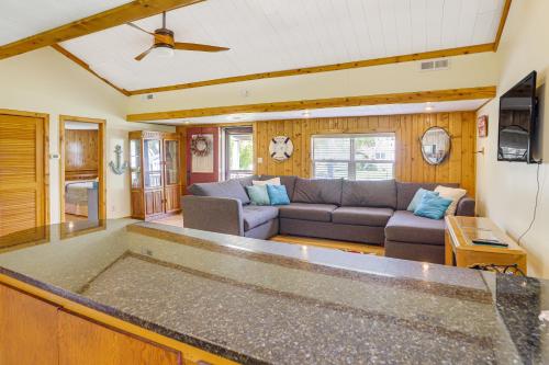 Waterfront Port Clinton Cottage with Fire Pit! Waterfront Port Clinton Cottage with Fire Pit!