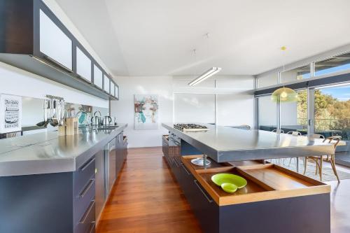 Getaway Hideaway-close to beach Sleeps-8 in Sandford