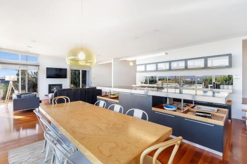 Getaway Hideaway-close to beach Sleeps-8 in Sandford