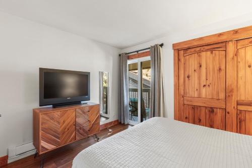 Wild Irishman 1017 by Great Western Lodging in Keystone, USA