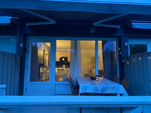 Hotellet från utsidan, Hällestrand Apartment 32 (Hallestrand Apartment 32) in Strömstad