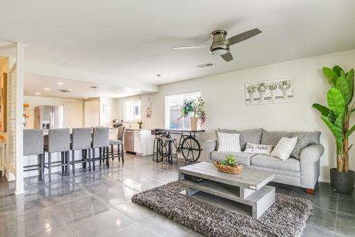 Palm Desert Home with Patio and Panoramic Views! in Palm Desert, USA