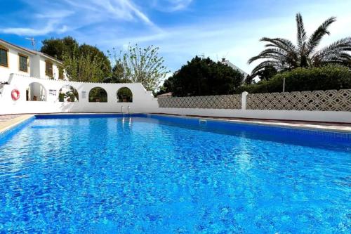 Chic Menorca apartment near the beach and port