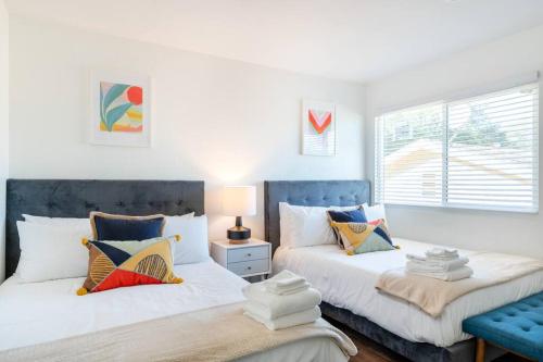 4 bedroom Alhambra Condo near downtown LA thumb 2