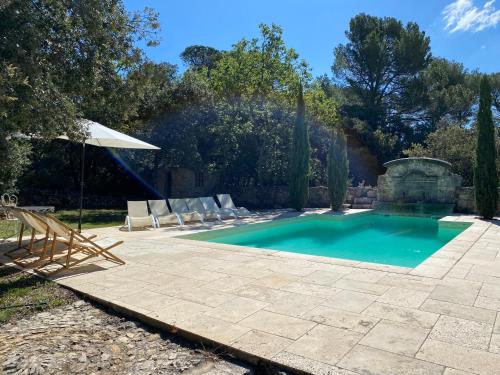 La Bastide Basse Nature Piscine à 3 quarts d'heure de la mer