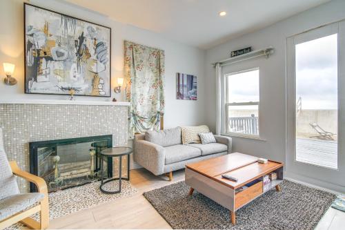 Oceanfront Marshfield Home on Brant Rock Beach in Marshfield, USA