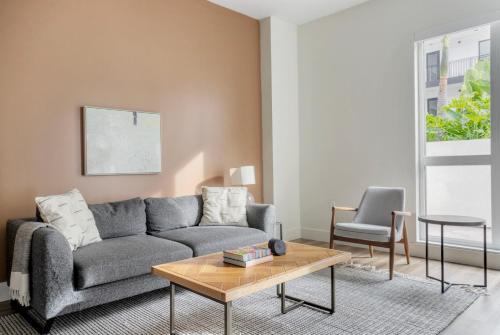 Inglewood 1br w sundeck clubhouse nr shopping LAX-1160 in Inglewood, USA