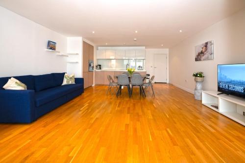 Two-Bedroom Flat Chiswick