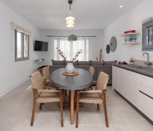 Vilianna near Mílosz-szigeti nemzeti repülőtér