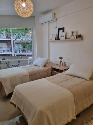 Estudio amplio y moderno en Belgrano.