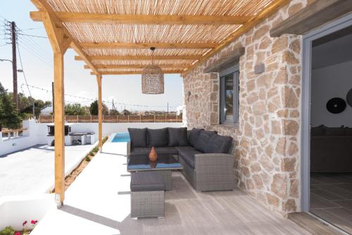 Vilianna near Mílosz-szigeti nemzeti repülőtér