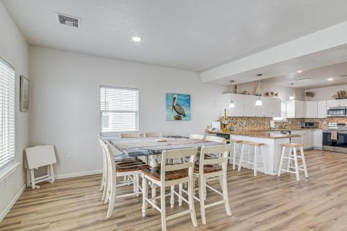 2 Decks, Patio and Views Beachfront Texas Retreat, Surfside Beach (zdjęcie 6)