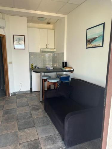 Apartment Slatine 1128a - image 2