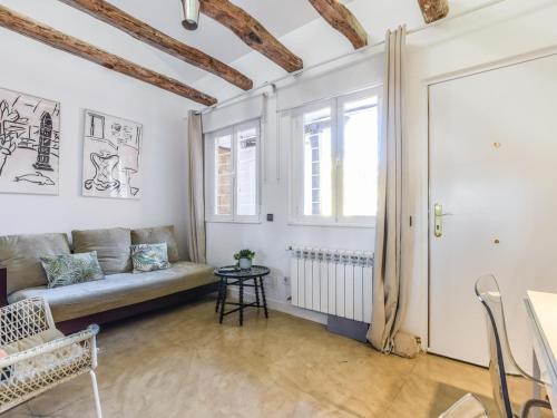 apartamento con doble altura en lavapies ALQUILER TEMPORAL - image 7