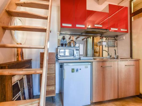 apartamento con doble altura en lavapies ALQUILER TEMPORAL - image 2